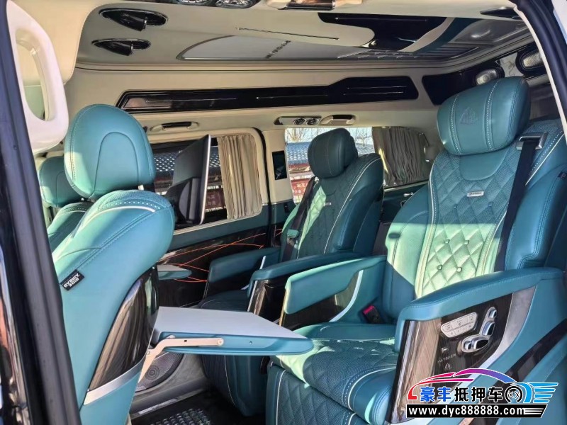 21年奔驰威霆轿车抵押车出售