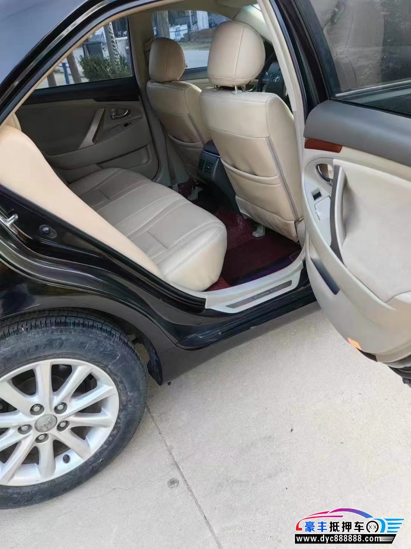 14年丰田凯美瑞轿车抵押车出售