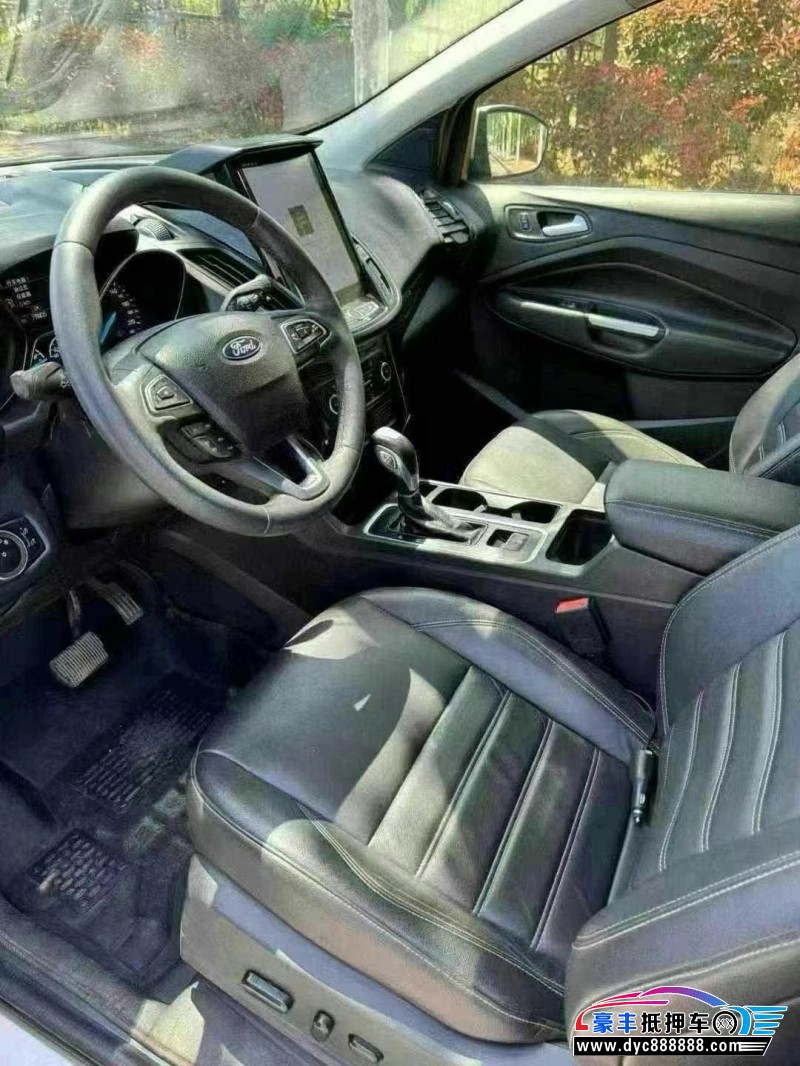 19年福特翼虎轿车抵押车出售