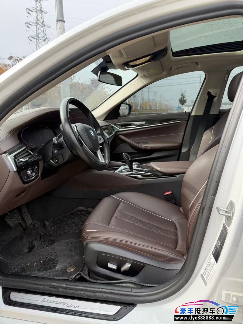 21年宝马5系轿车抵押车出售