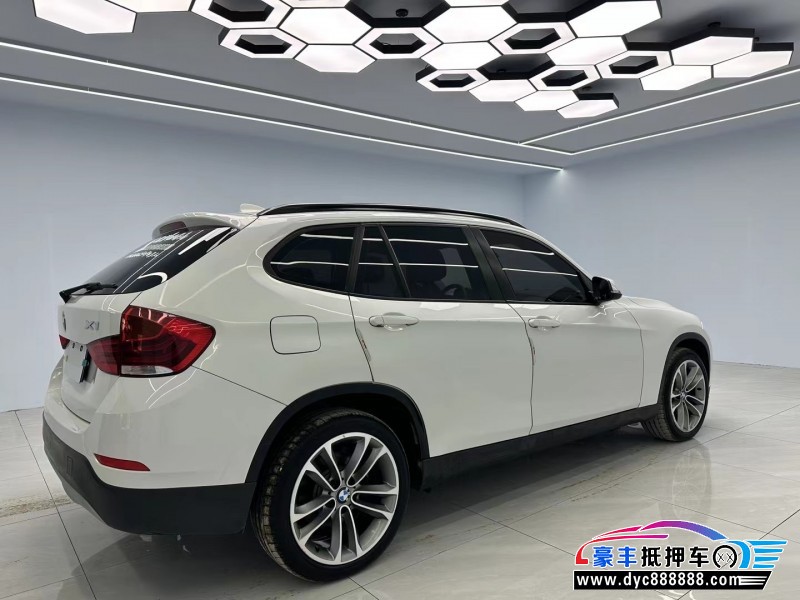 16年宝马X1轿车抵押车出售