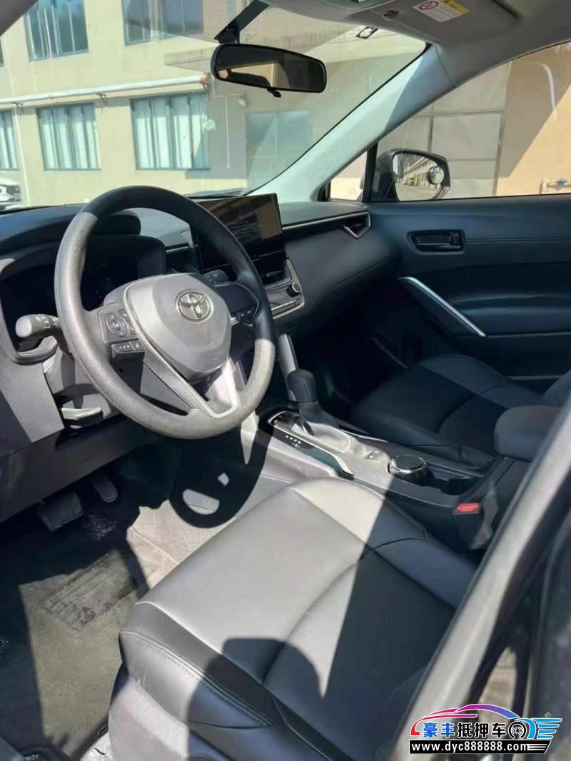 23年丰田锋兰达轿车抵押车出售