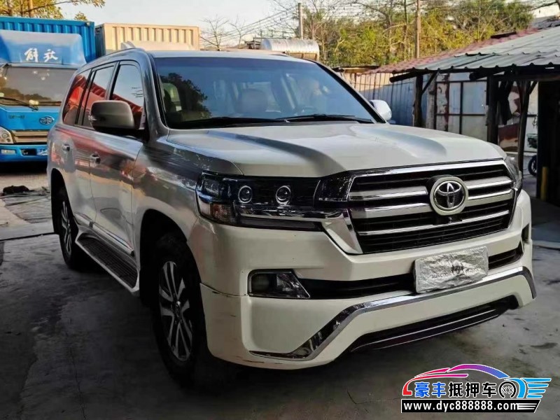 17年丰田兰德酷路泽（陆巡）轿车抵押车出售