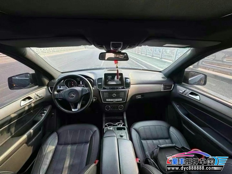 18年奔驰GLE轿车抵押车出售