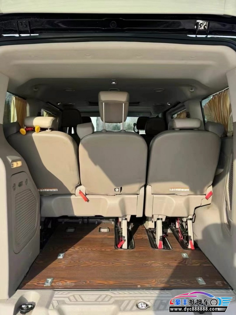 18年福特途睿欧轿车抵押车出售