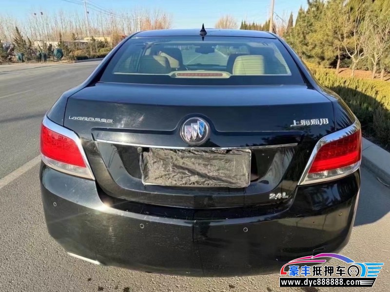 10年别克君越轿车抵押车出售