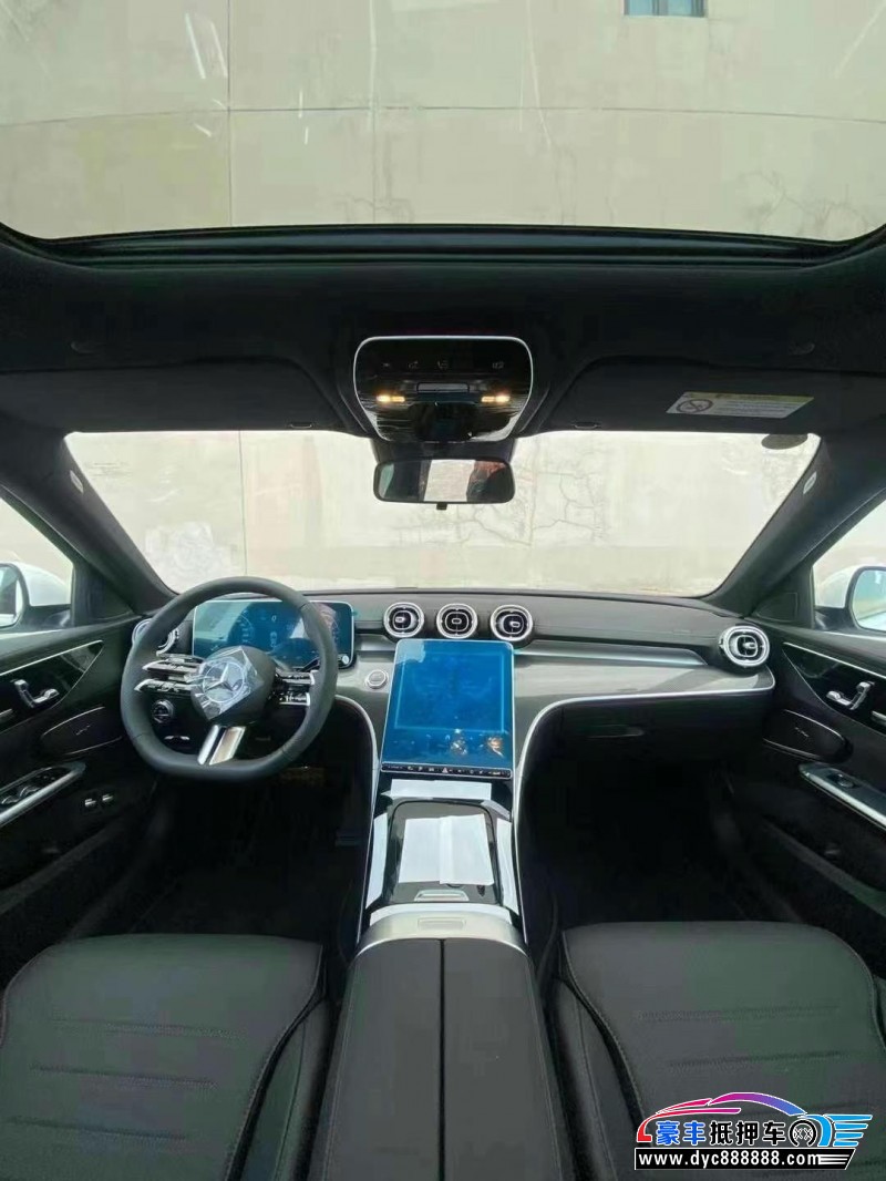 24年奔驰C轿车抵押车出售