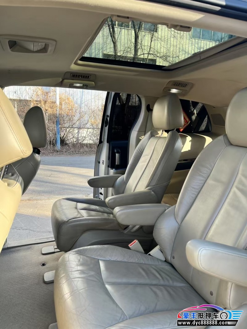 14年别克GL8轿车抵押车出售