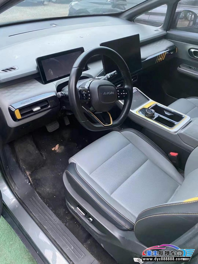 22年埃安Y70轿车抵押车出售