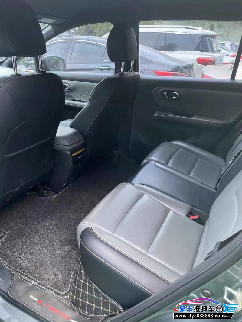 22年埃安Y70轿车抵押车出售