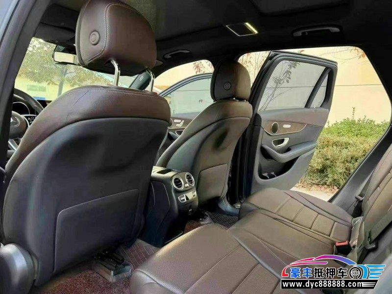 20年奔驰GLC轿车抵押车出售