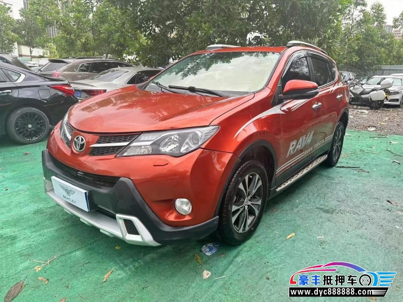 14年丰田RAV4轿车抵押车出售