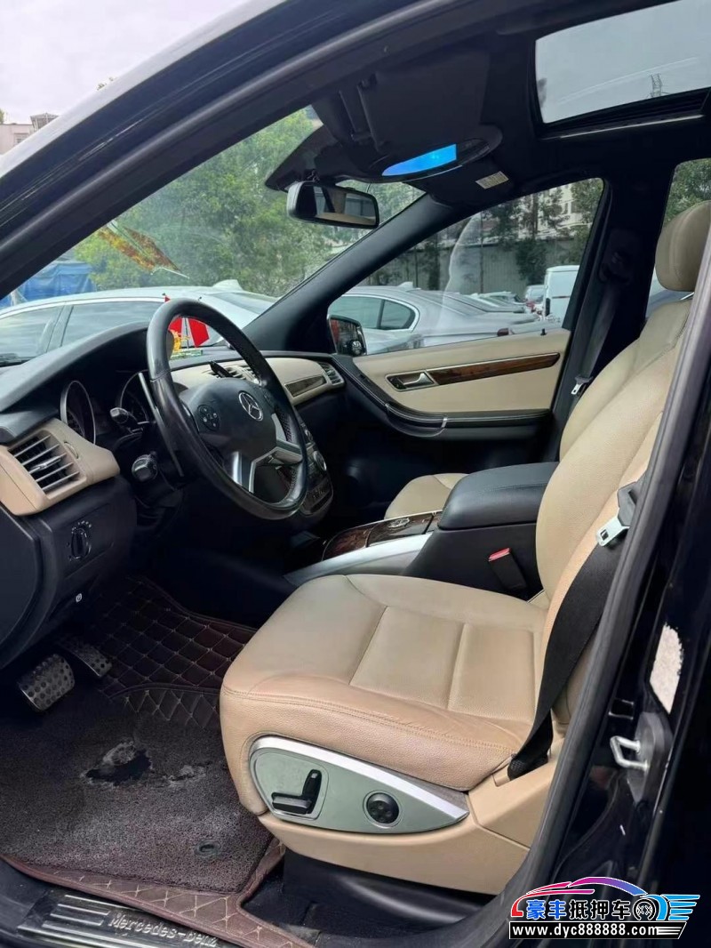 12年奔驰R轿车抵押车出售