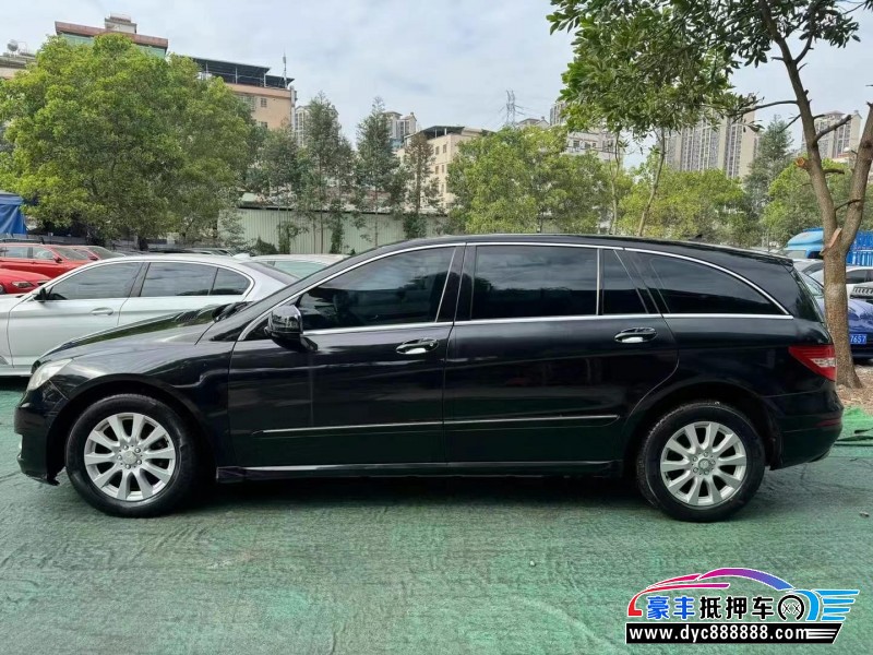 12年奔驰R轿车抵押车出售