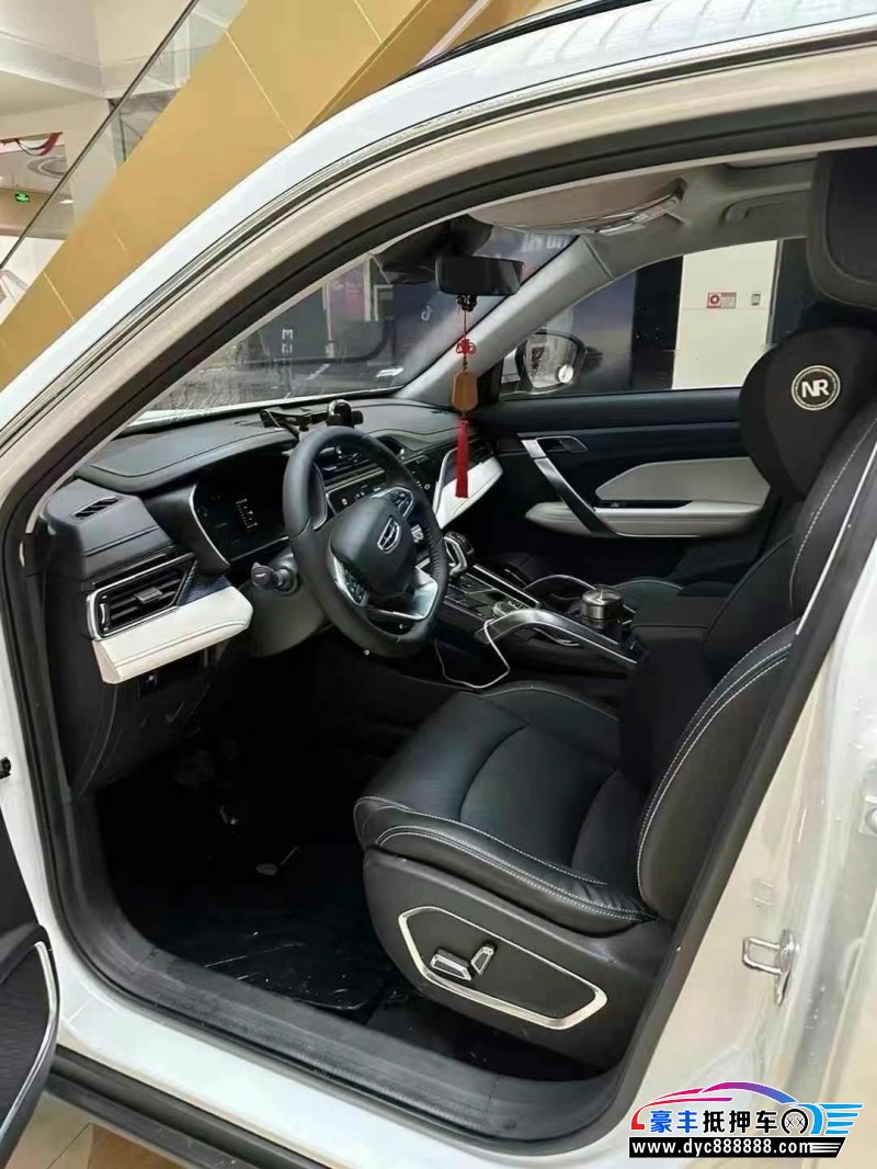 21年吉利博越轿车抵押车出售