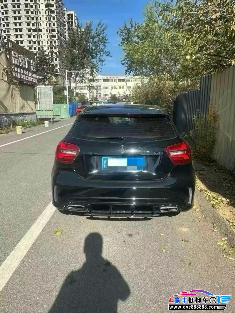 16年奔驰A级AMG轿车抵押车出售