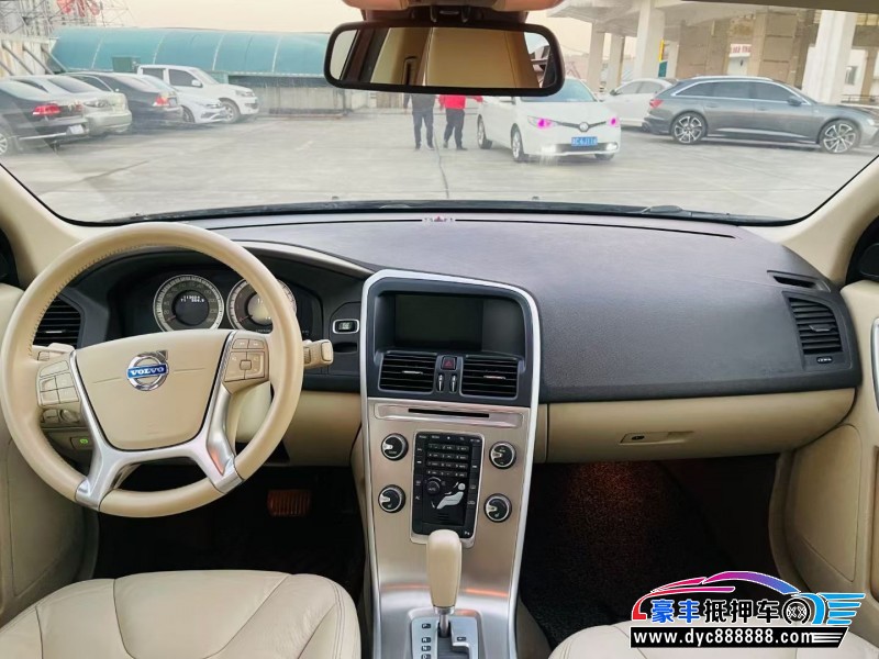 11年沃尔沃XC60轿车抵押车出售