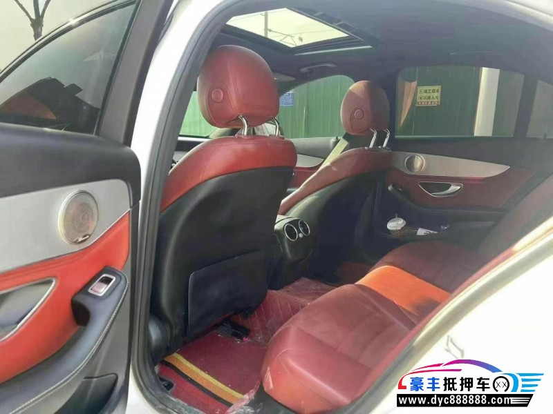 18年奔驰C轿车抵押车出售