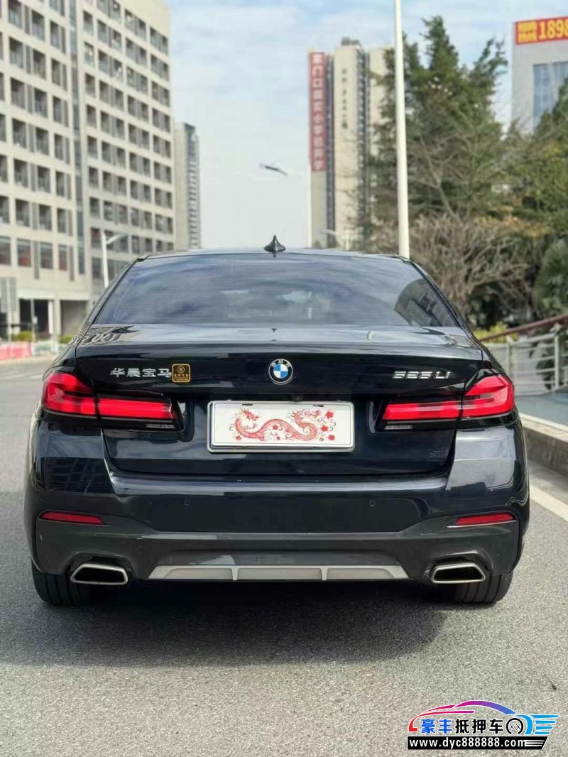 22年宝马5系轿车抵押车出售
