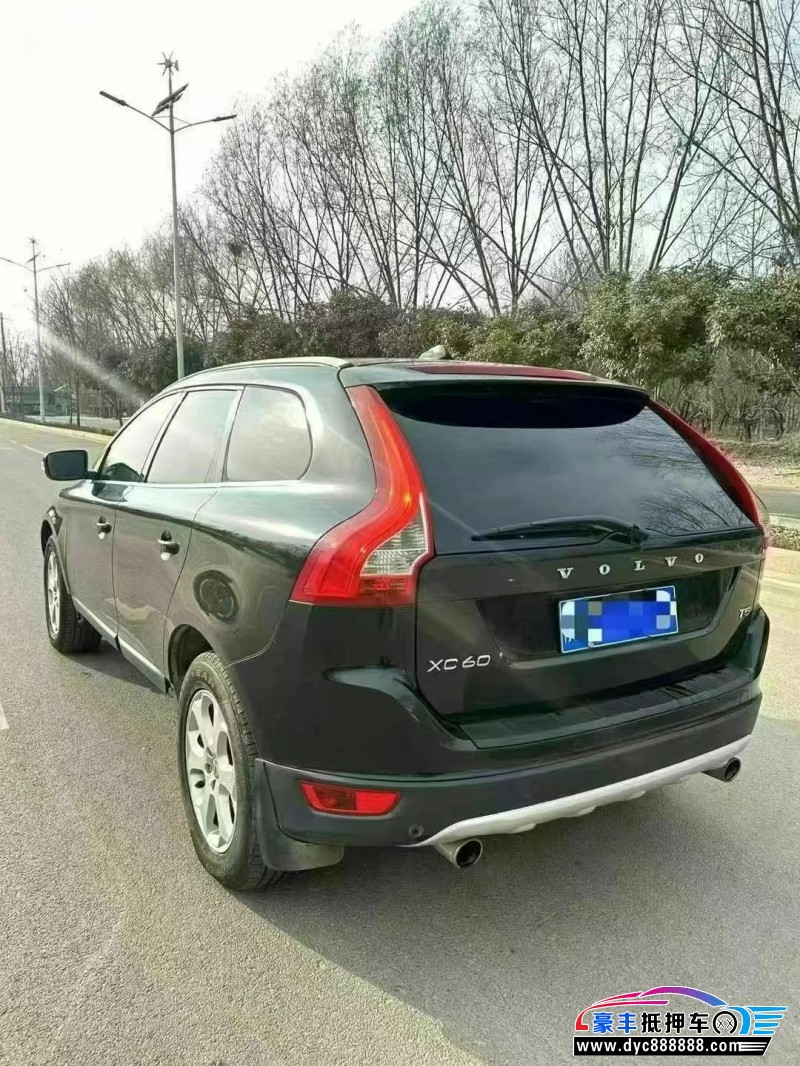 13年沃尔沃XC60轿车抵押车出售