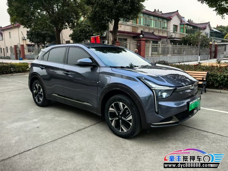 23年哪吒U轿车抵押车出售