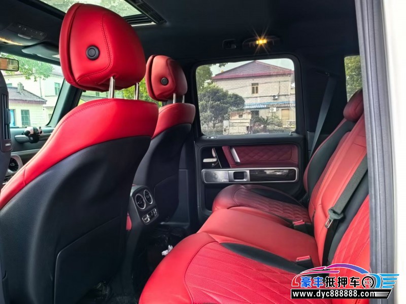 20年奔驰G轿车抵押车出售