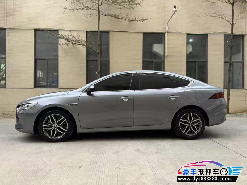 21年比亚迪秦轿车抵押车出售