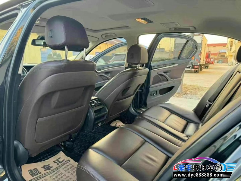 17年宝马5系轿车抵押车出售