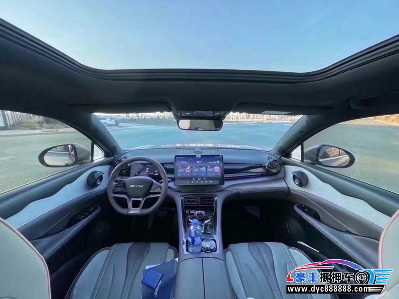 24年比亚迪护卫舰轿车抵押车出售