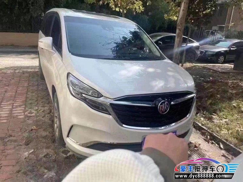 18年别克GL8轿车抵押车出售