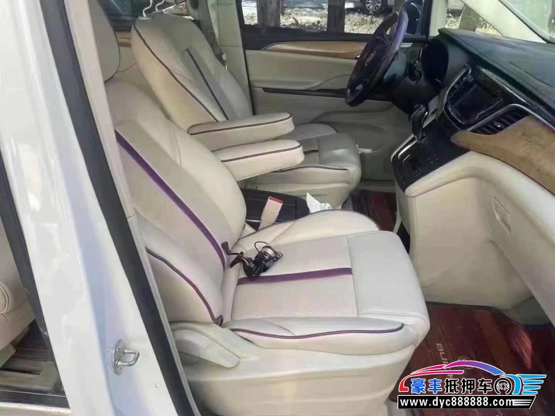 18年别克GL8轿车抵押车出售