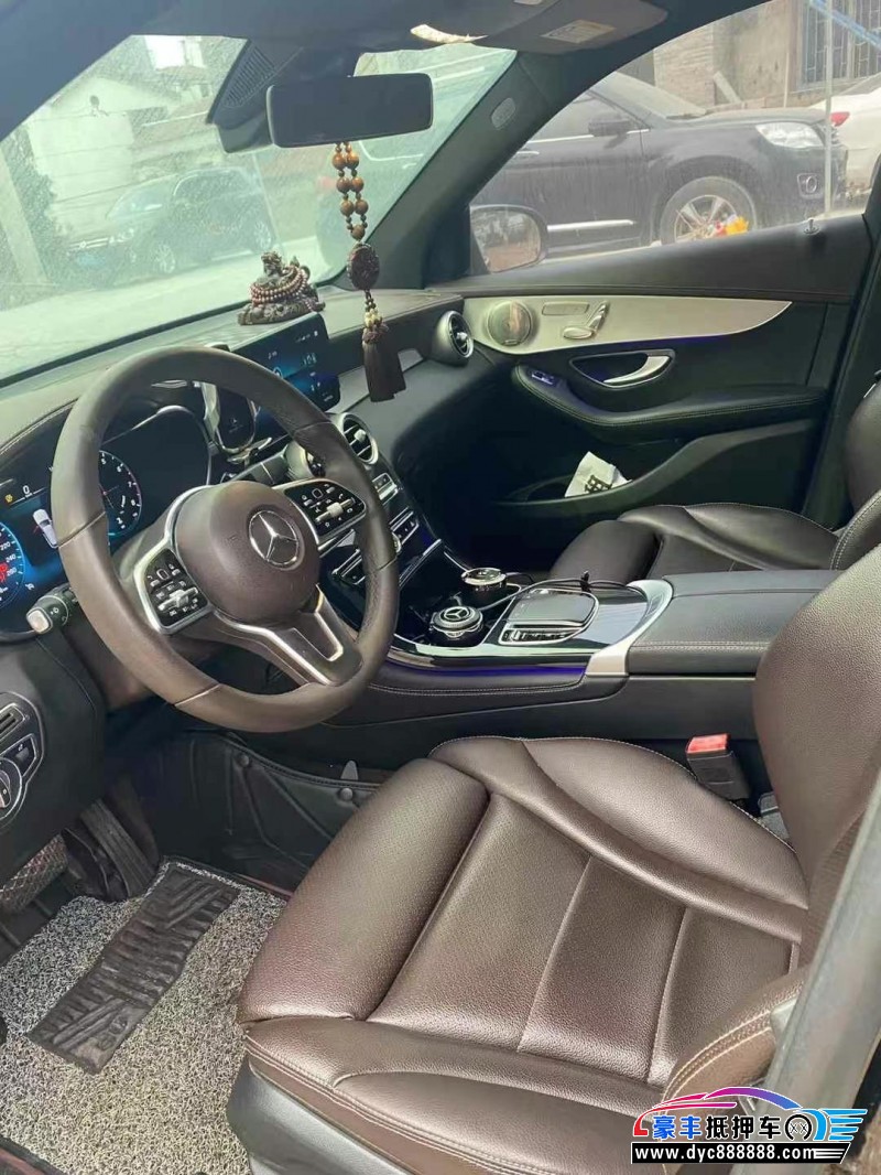 21年奔驰GLC轿车抵押车出售