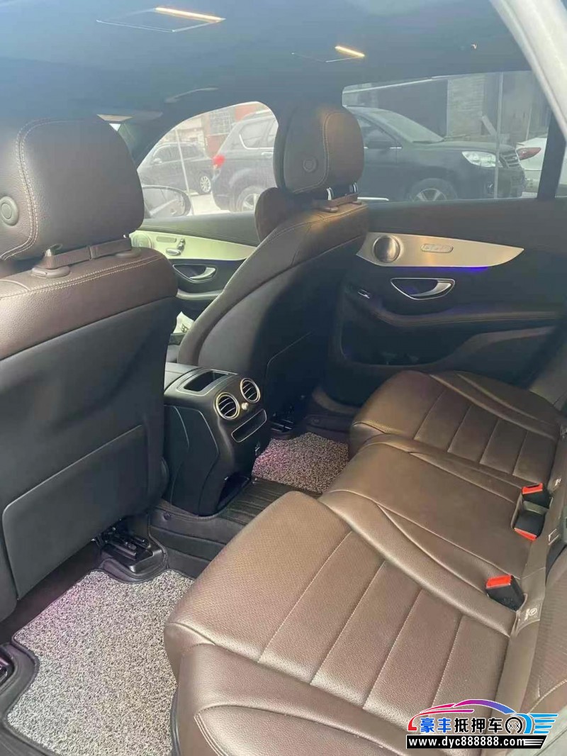 21年奔驰GLC轿车抵押车出售