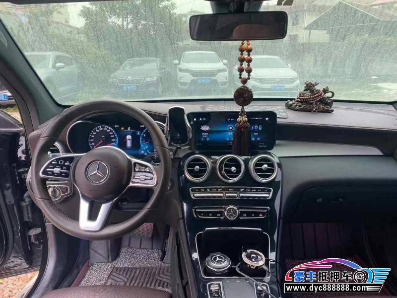 21年奔驰GLC轿车抵押车出售