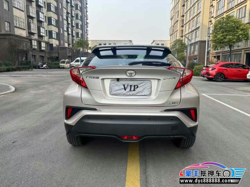 22年丰田C-HR轿车抵押车出售