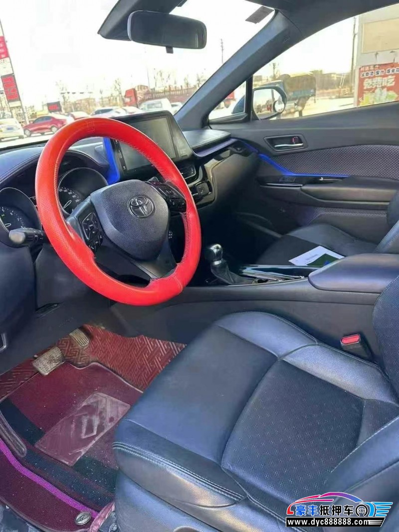 19年丰田C-HR轿车抵押车出售