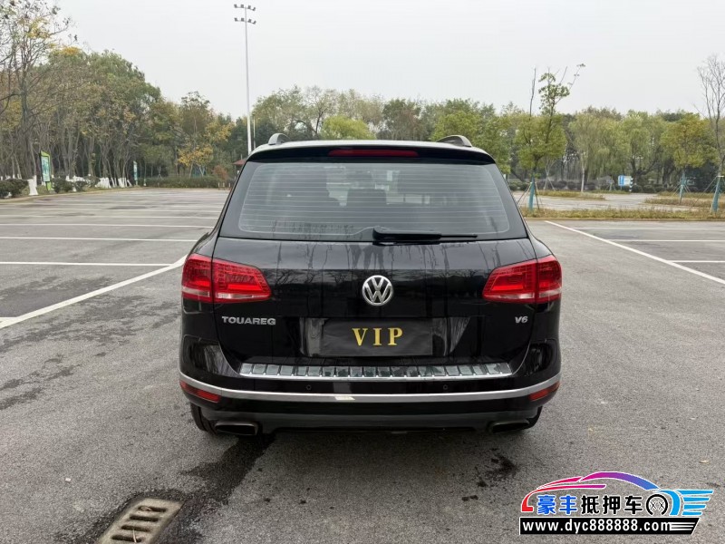 16年大众途锐轿车抵押车出售