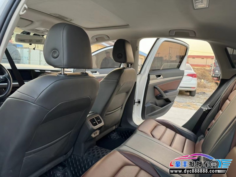 19年大众朗逸轿车抵押车出售