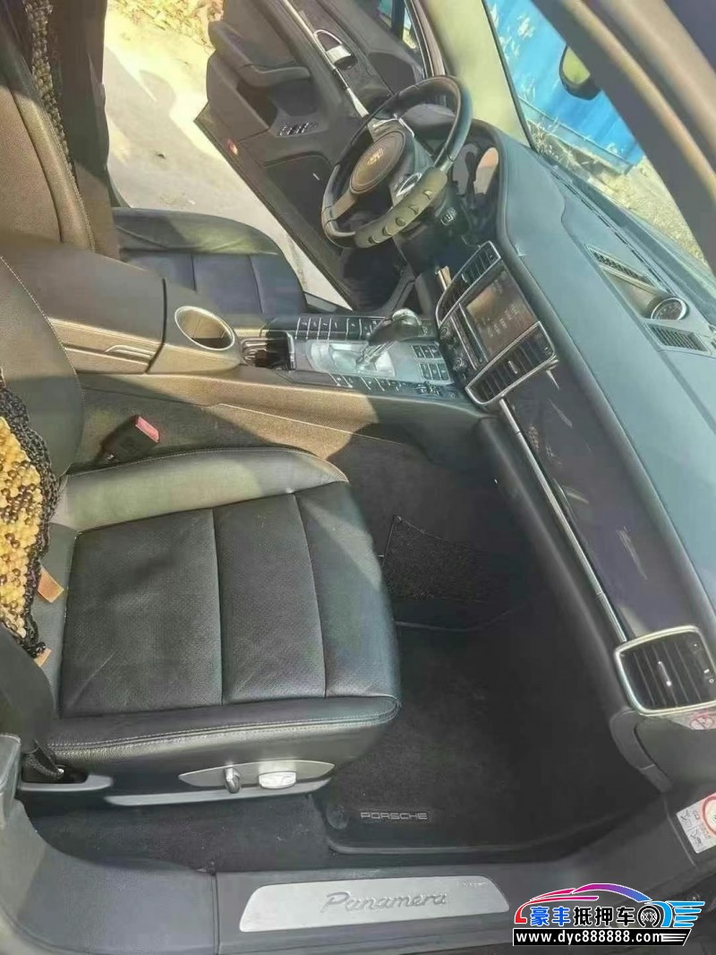 12年保时捷帕纳梅拉轿车抵押车出售