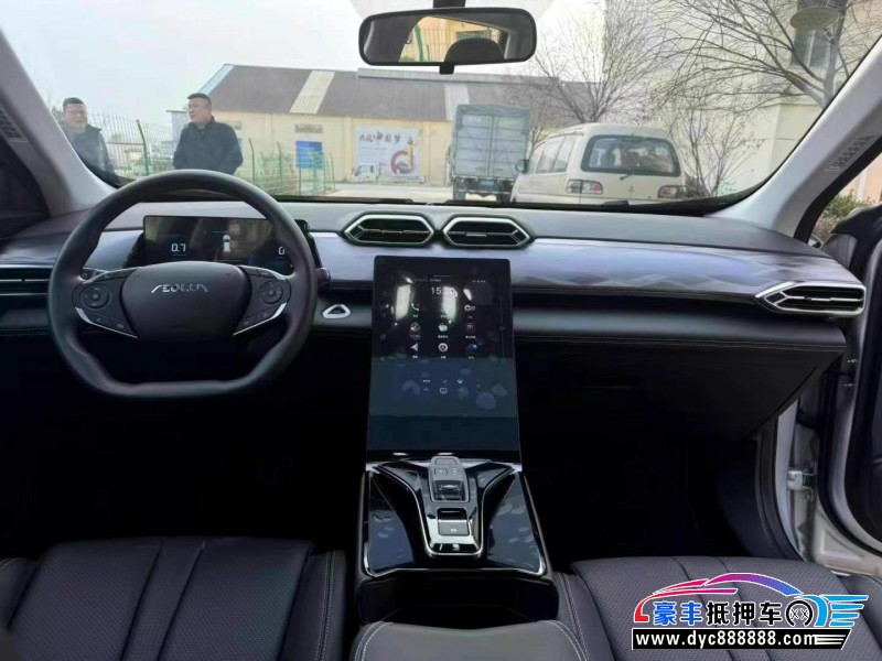 24年东风风神浩瀚轿车抵押车出售