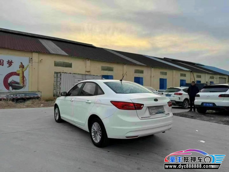 17年福特福睿斯轿车抵押车出售