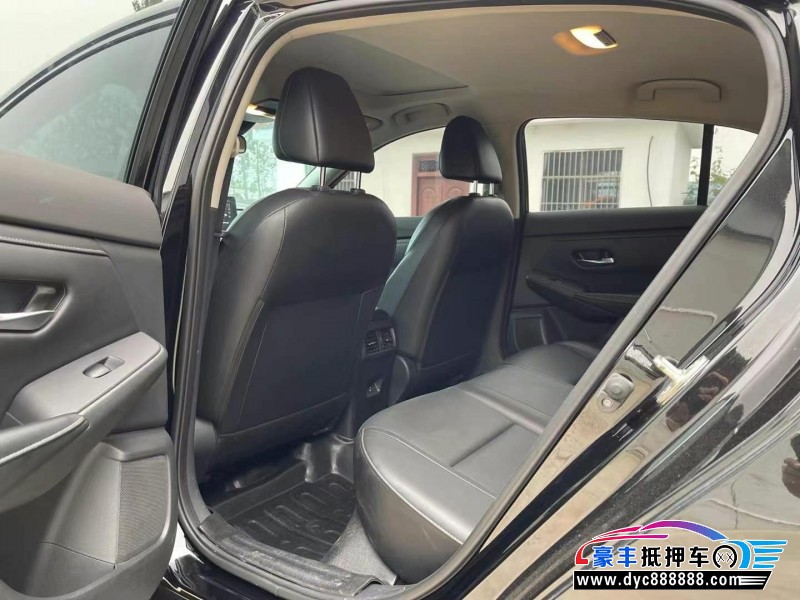 22年日产轩逸轿车抵押车出售