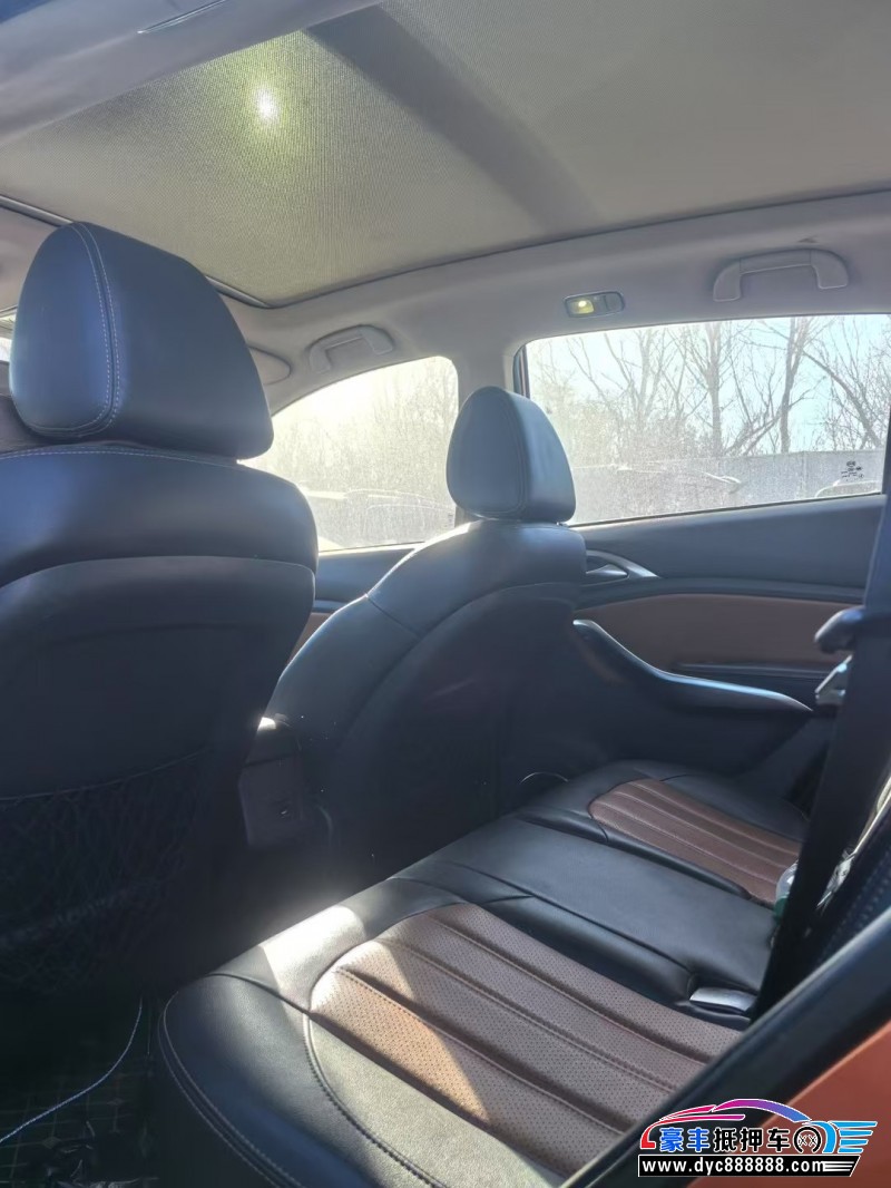 16年比亚迪宋轿车抵押车出售