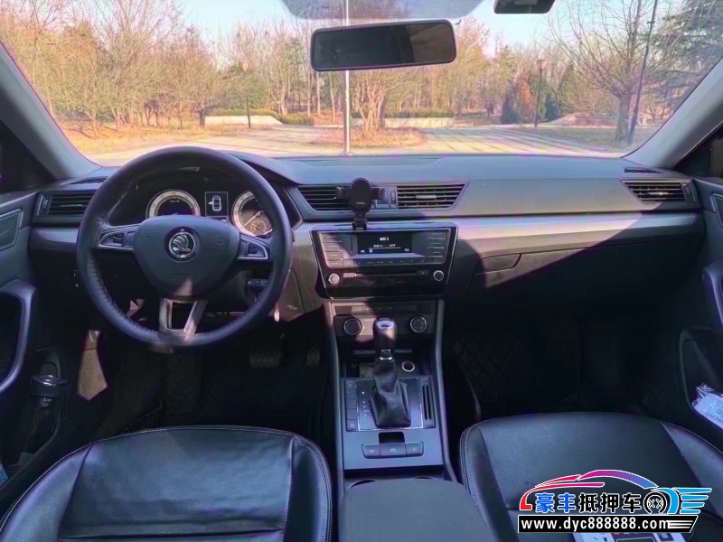 19年斯柯达速派轿车抵押车出售