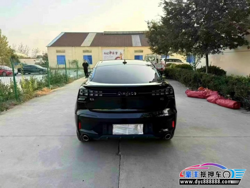 20年领克05轿车抵押车出售