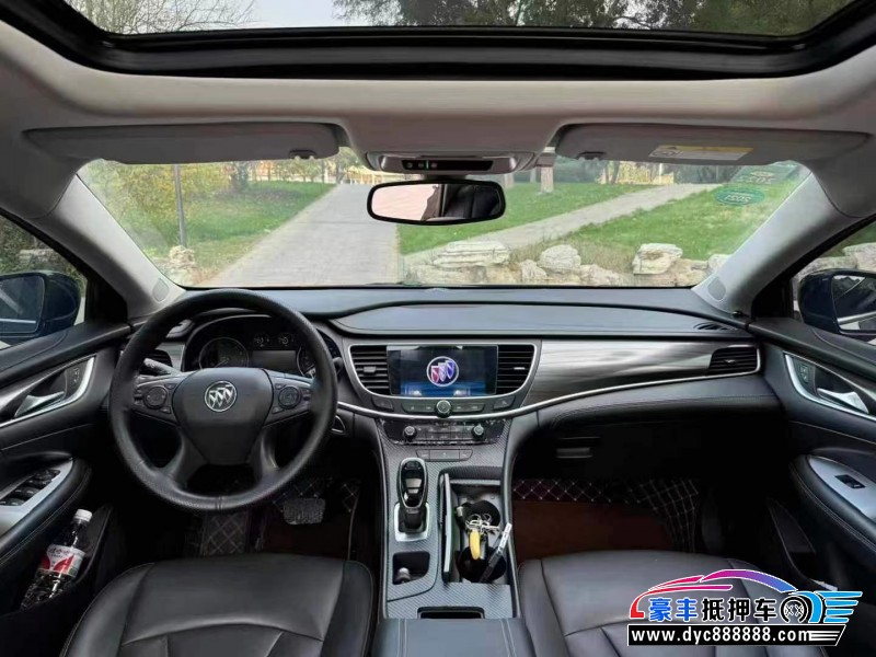 20年别克君越轿车抵押车出售