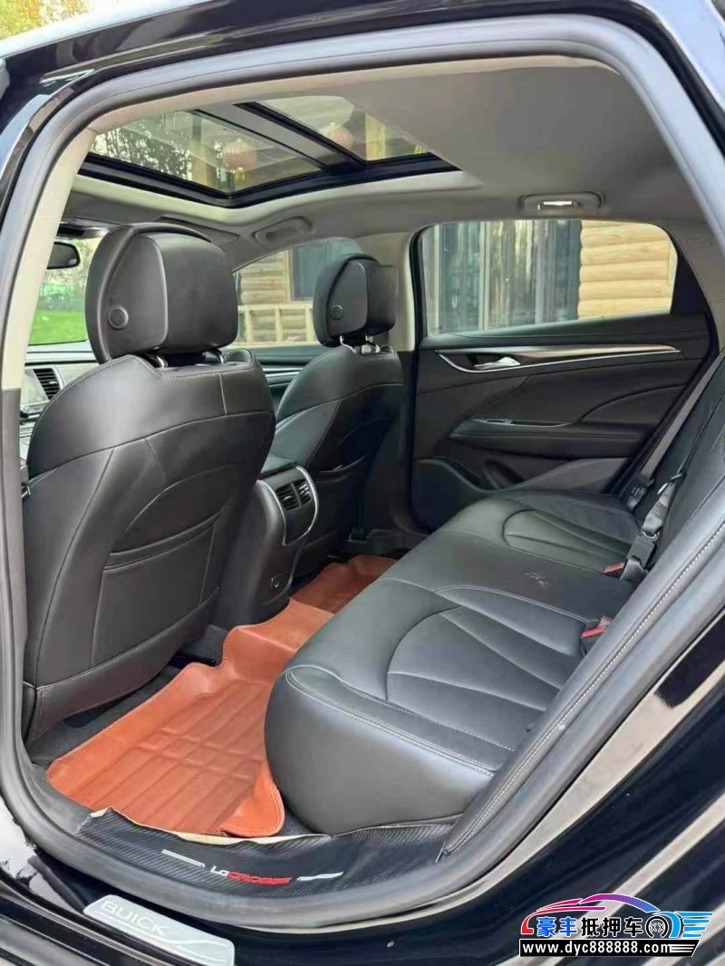 20年别克君越轿车抵押车出售