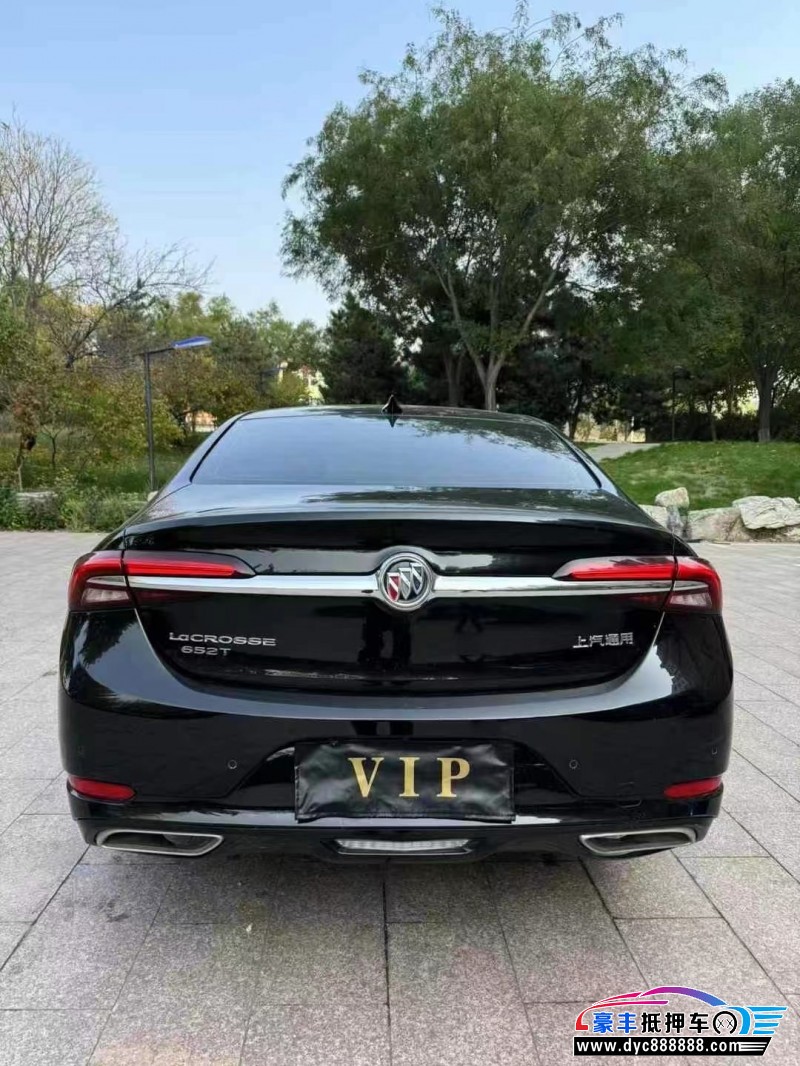 20年别克君越轿车抵押车出售