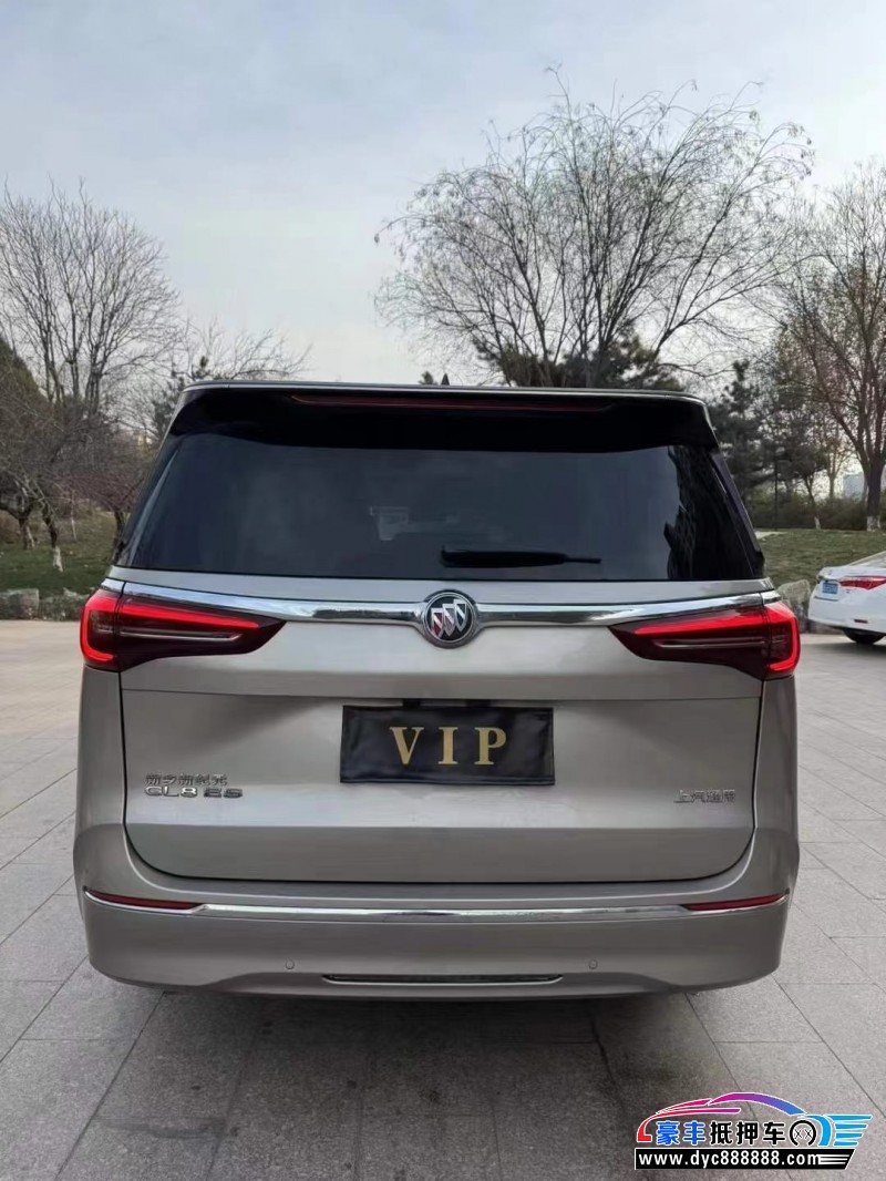 24年别克GL8轿车抵押车出售