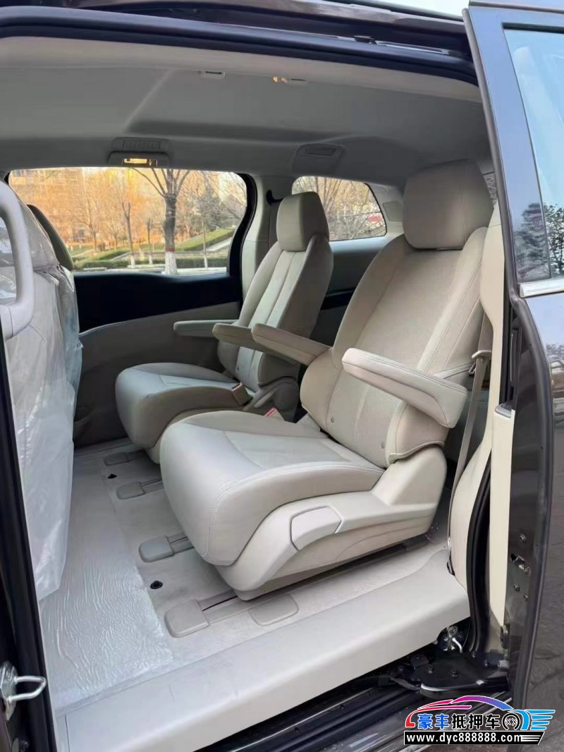 24年别克GL8轿车抵押车出售